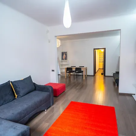 Cozy & Spacious Near Victoriei Square Apartment *