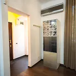 Cozy & Spacious Near Victoriei Square *