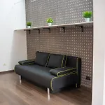 Cozy & Spacious Near Victoriei Square Apartman *