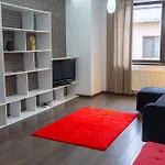 Cozy & Spacious Near Victoriei Square