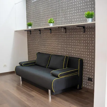 Cozy & Spacious Near Victoriei Square Daire *