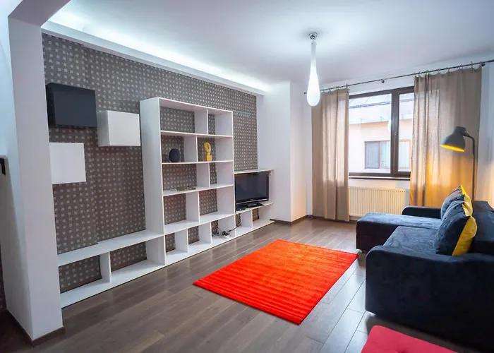 Cozy & Spacious Near Victoriei Square Apartment